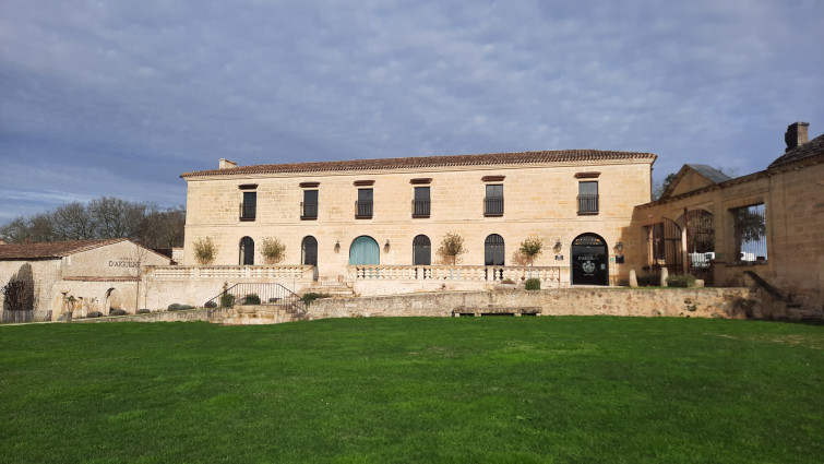 chateau d aiguilhe estate