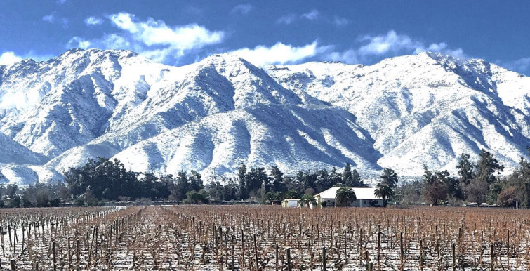 domus aurea snowy mountains