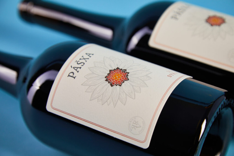 pasxa wines bottles